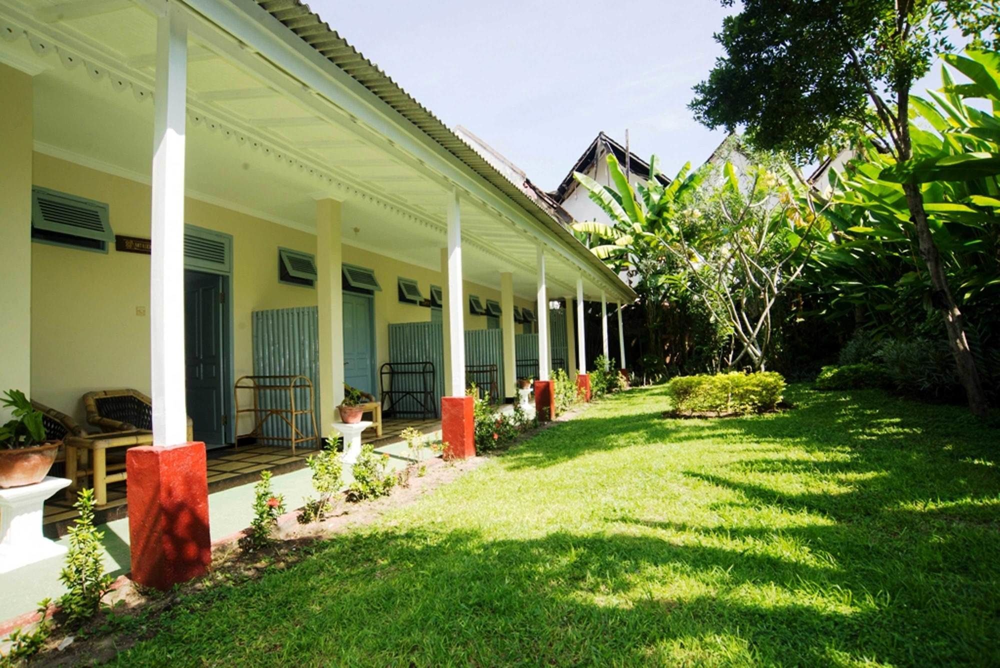 Sendok Hotel Mangsit Exterior foto